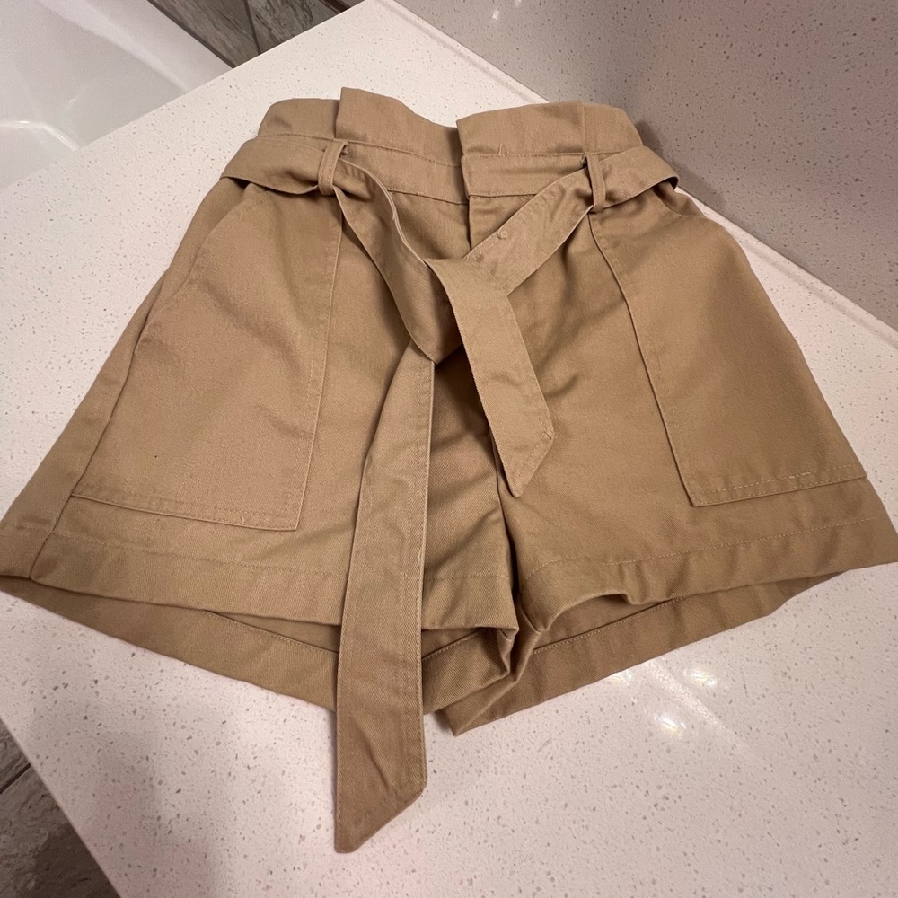 Women's Tan Belted Shorts